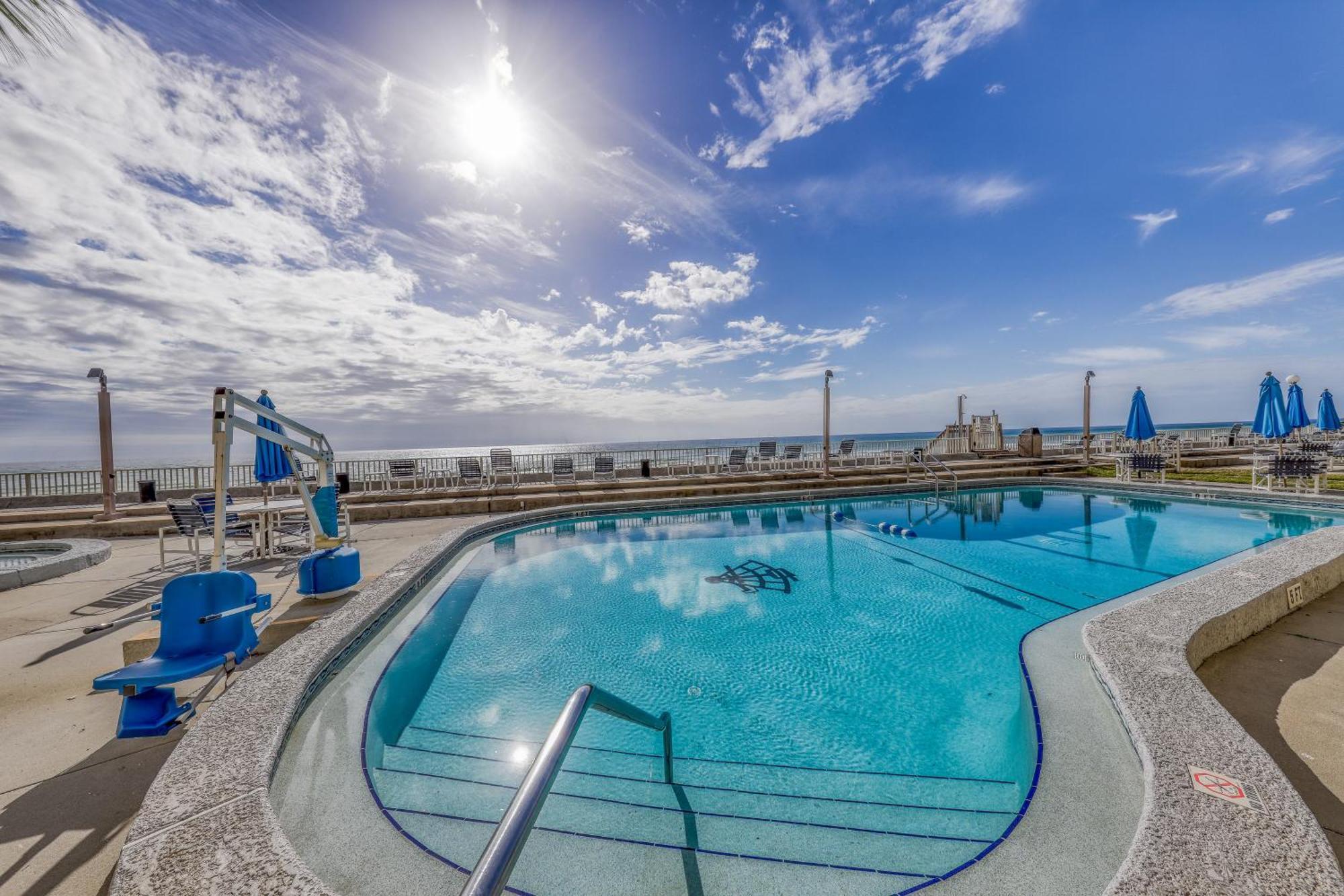Latitude Condos Panama City Beach Chambre photo